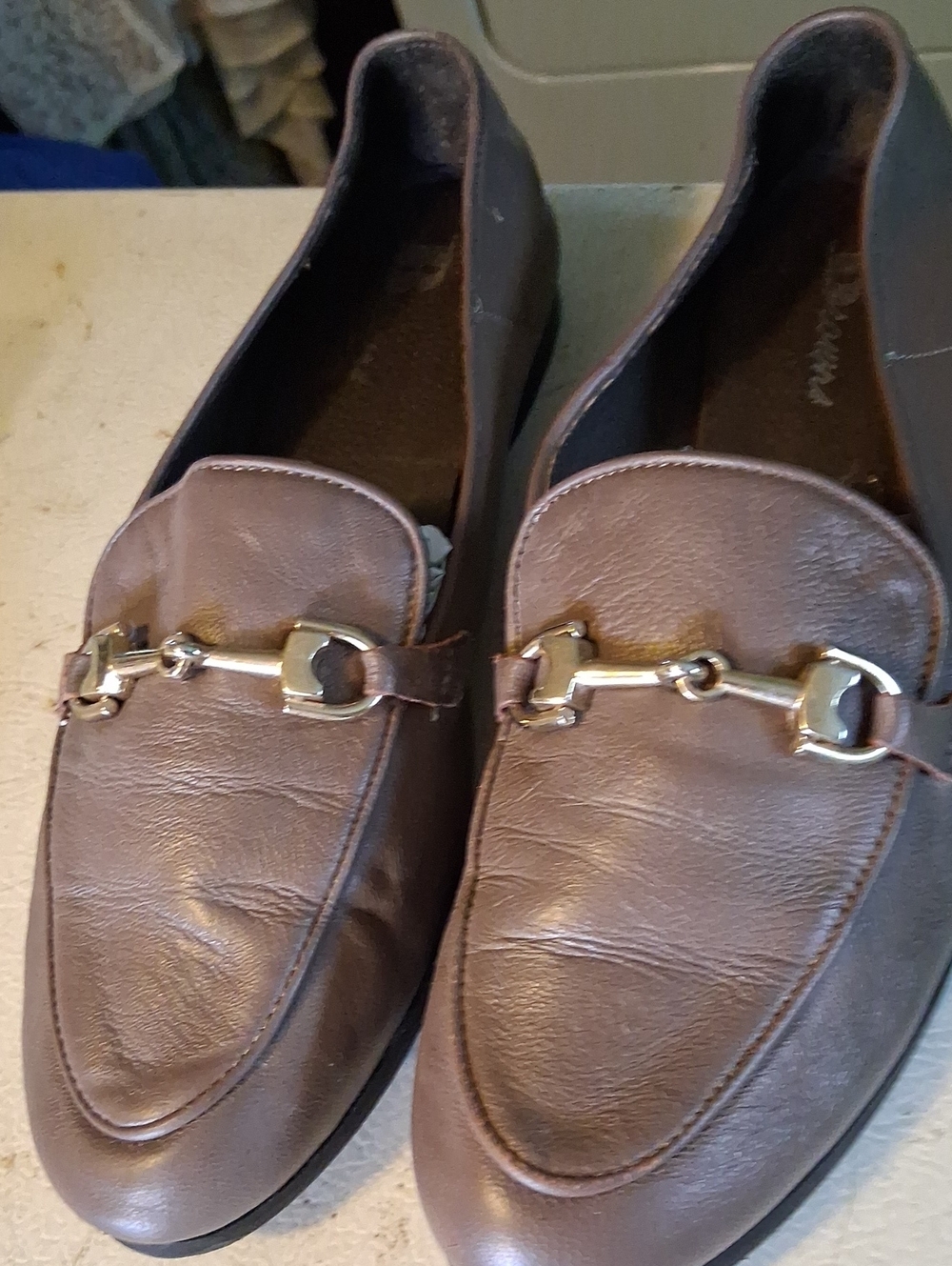 Lavorazione Artigiana Women's Brown Leather Slip-On Loafers with Gold Trim 39
